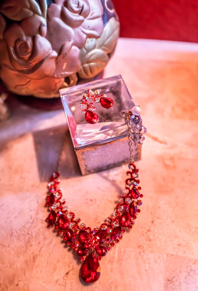 Diamons gold ruby earrings