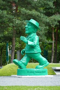 History east germany statue