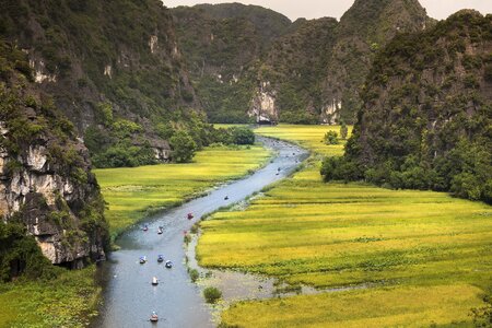 Vietnam cave the ngo dong river