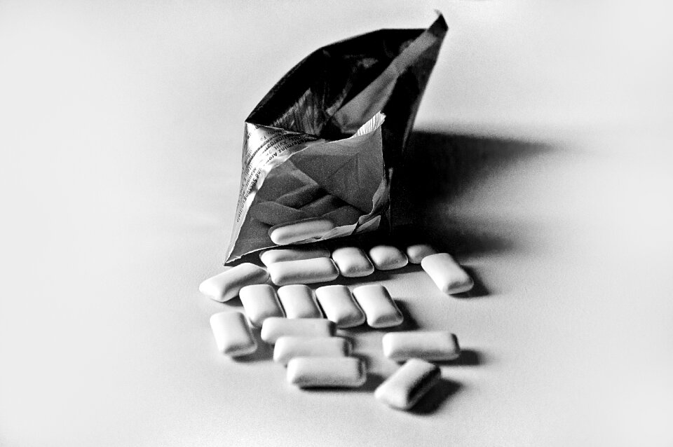 Packaging black and white silver