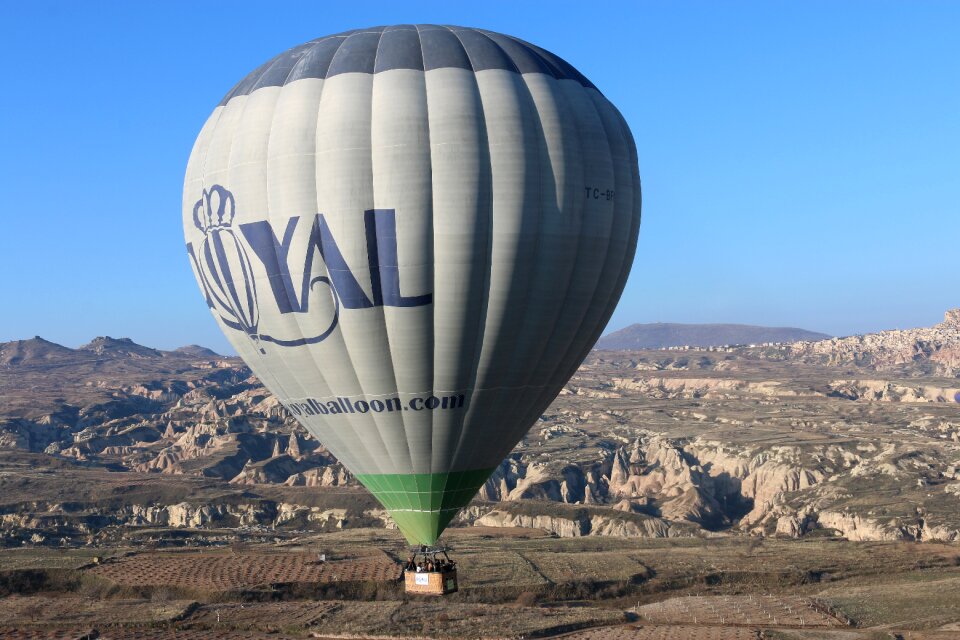 Floating ballooning sky