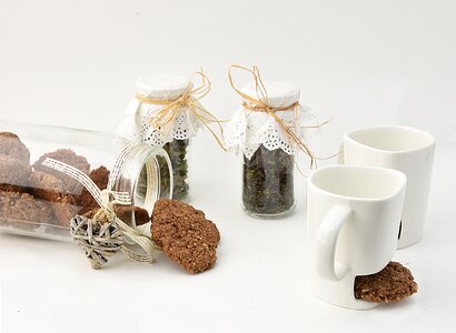 Cookie jar white cup cup