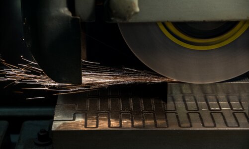 Craft machine tool