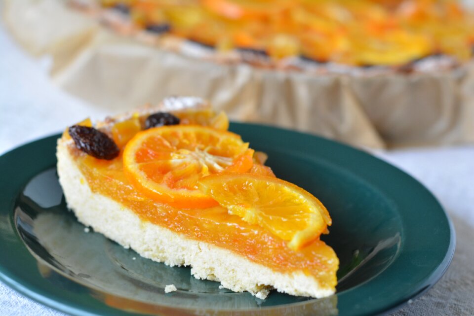 The cake dessert baked