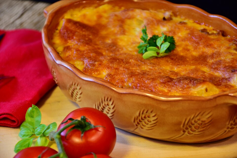 Tomatoes baking dish ceramic mould