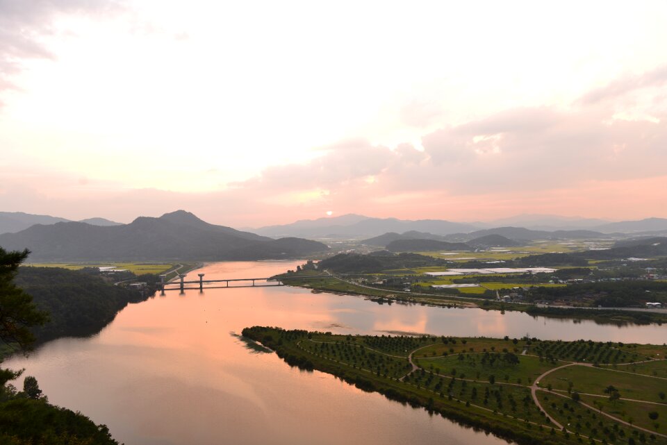 If thousand island in the evening background
