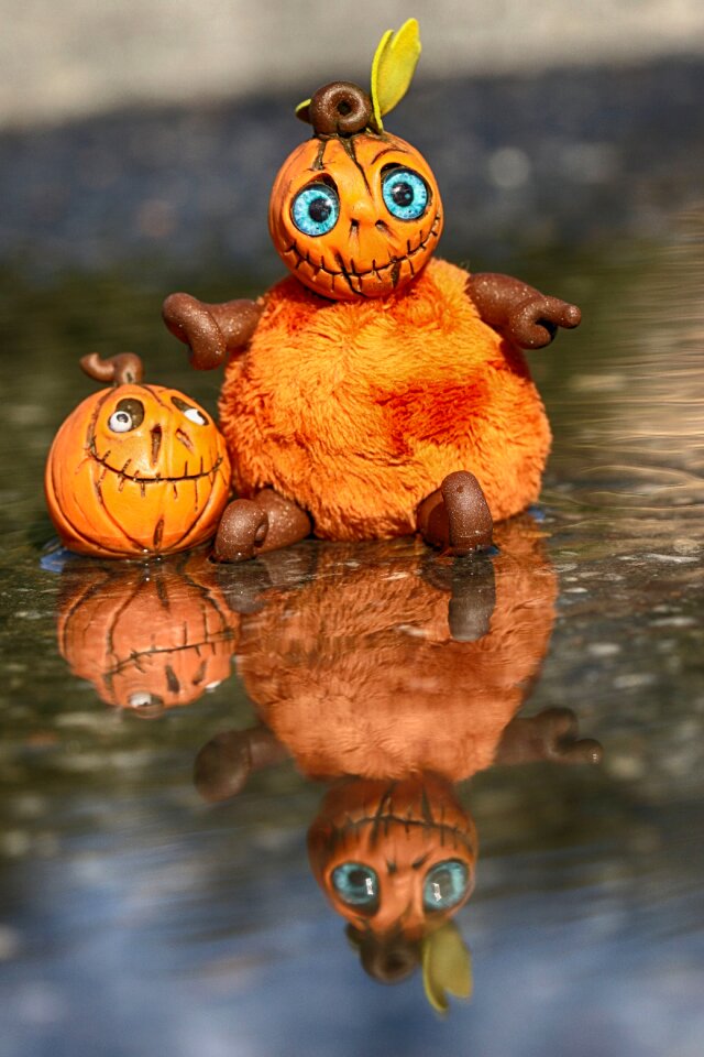 Figure autumn toy
