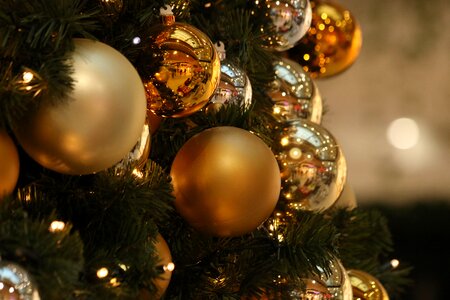 Trappings decoration tree
