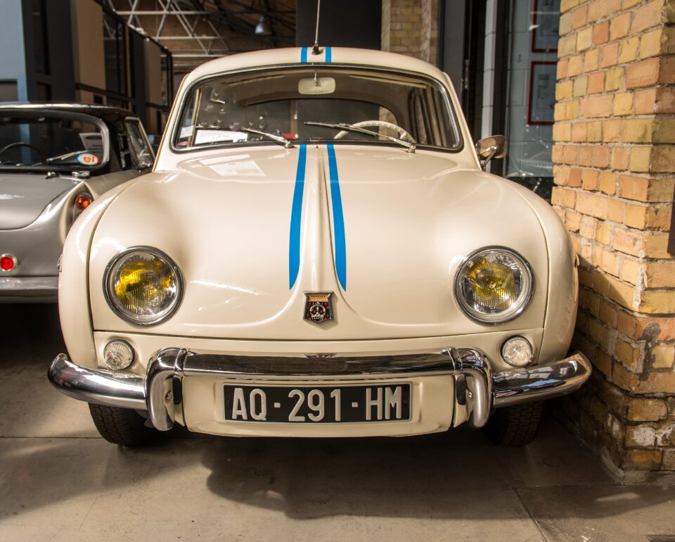 Automotive vehicle classic