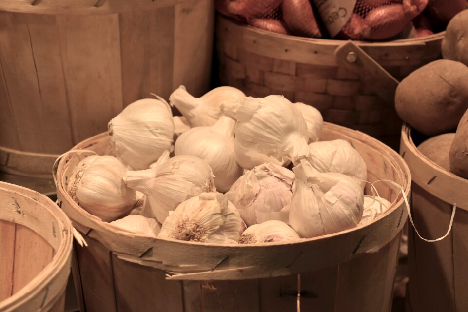 Market garlic kitchen