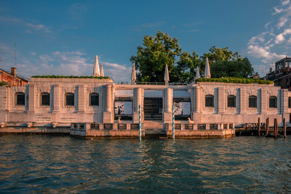 Water building city