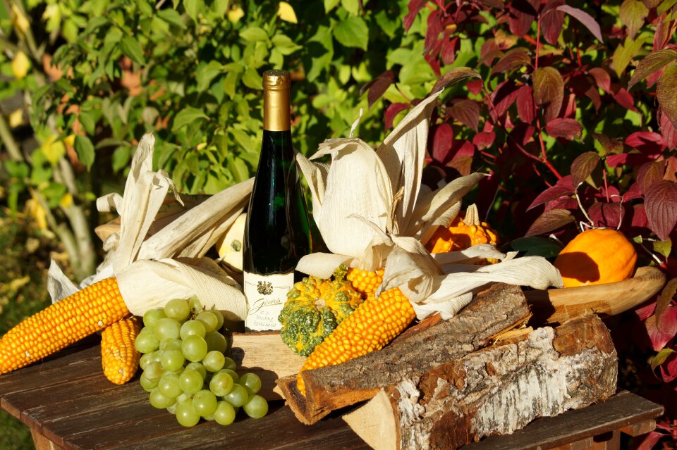 Fruits green grapes grapes