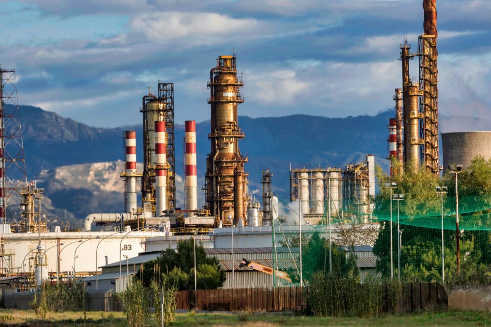 Petrol polluted drop