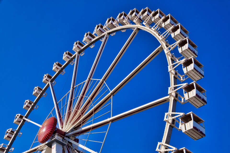 Ferris wheel free market ride