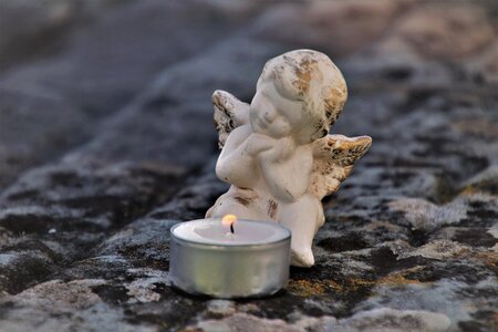 To celebrate wing the tomb of