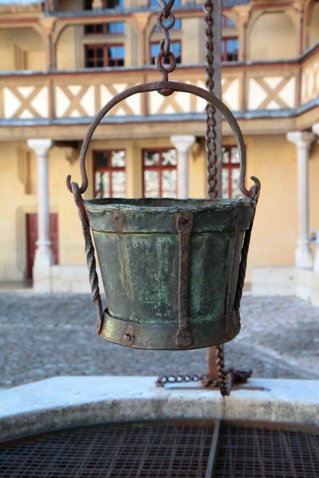 Bucket well bucket copper