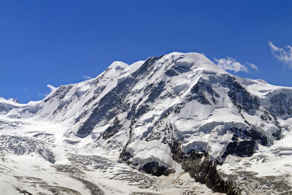 4164 meters five summit kilometers long
