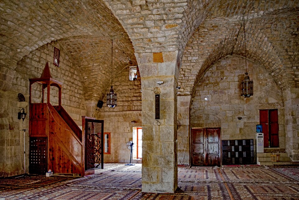 Vault religion muslim