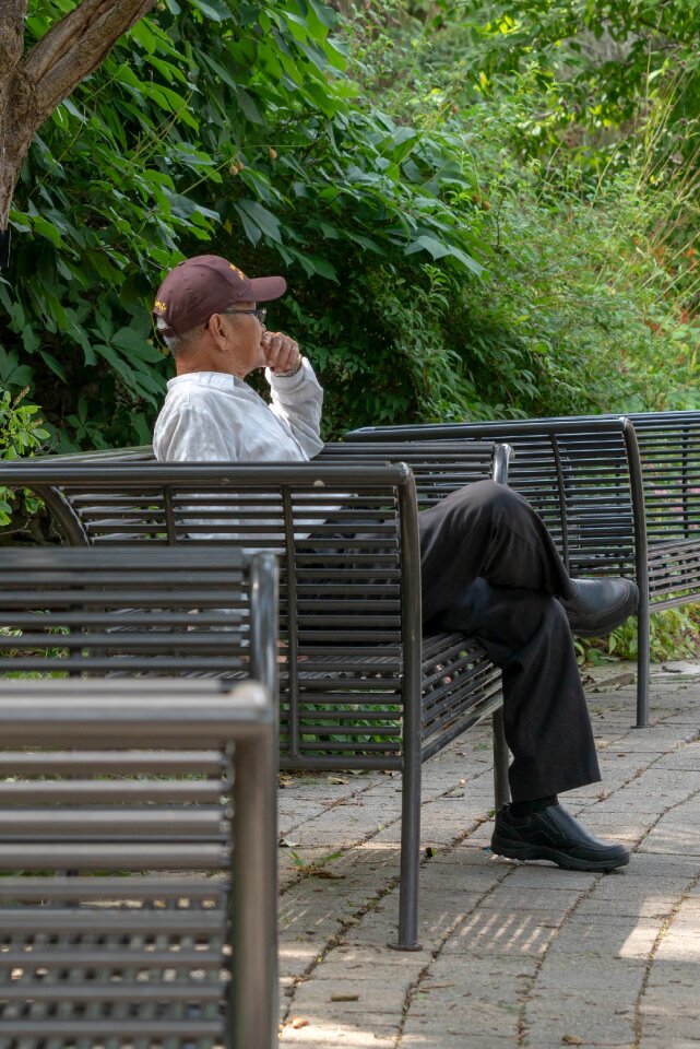 Alone person bench photo