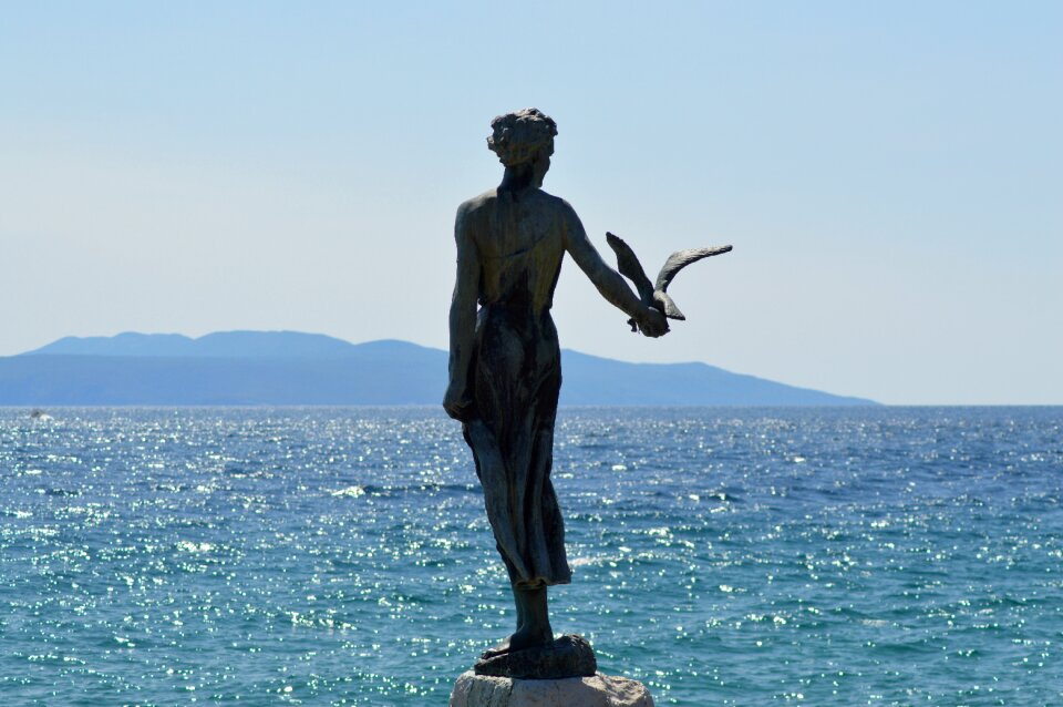 Adria statue water