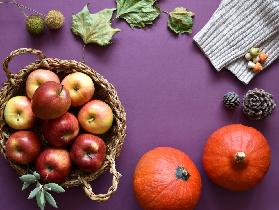 Fruit basket food apples