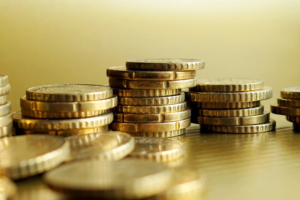 Currency metal wealth