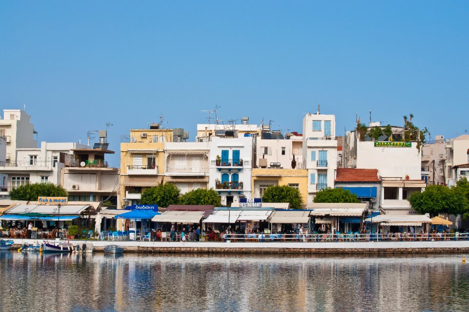 Sea port restaurants