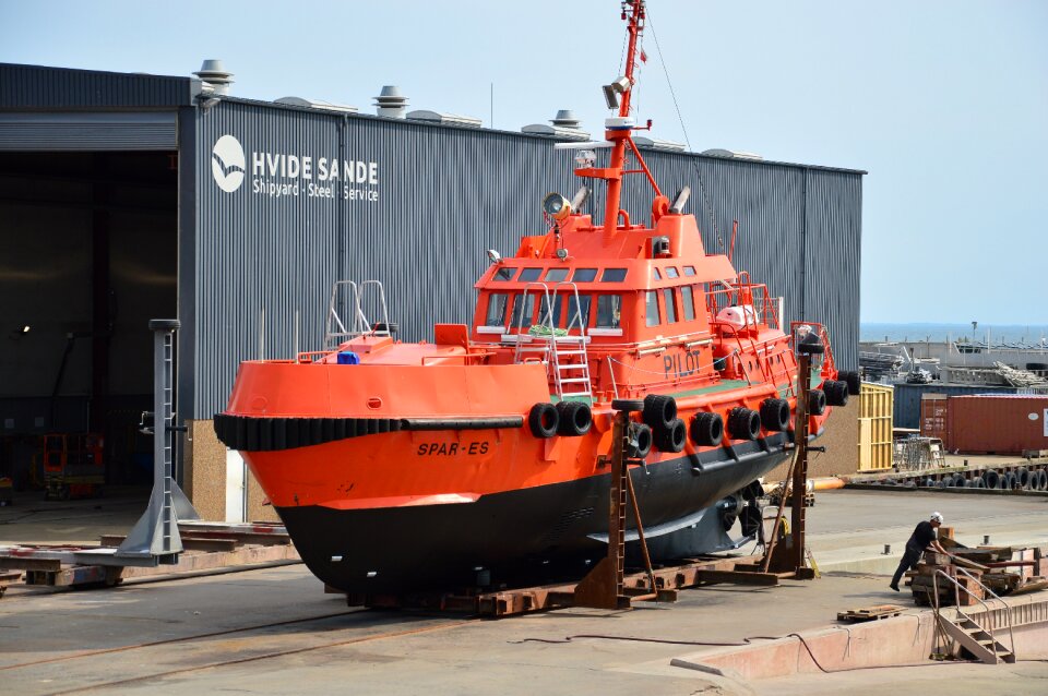 Pilot north sea shipyard