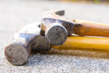 Tool hammer hardware