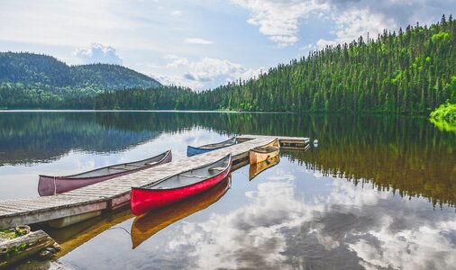 Pontoon calm mirror photo