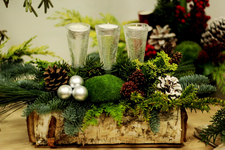 Christmas balls pine green birch