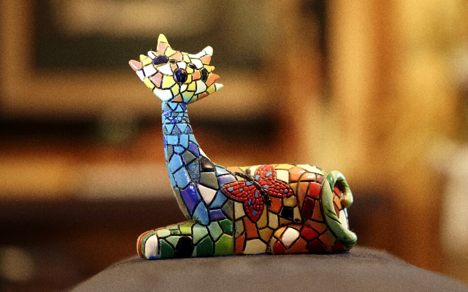 Figurine ornament decoration