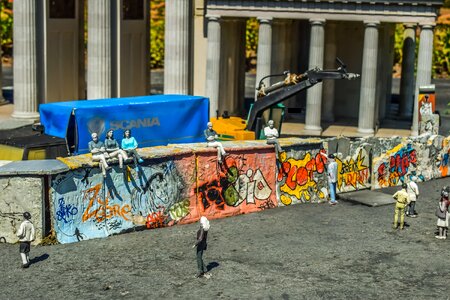Demolition miniatures brussels