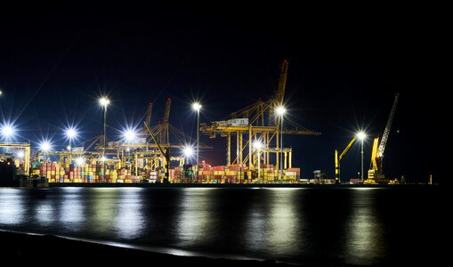 Shipping hoard warehouse