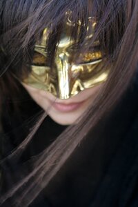 Yellow gold face photo