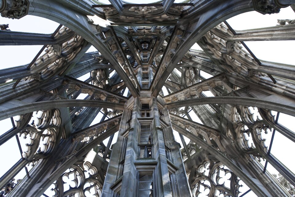 Steeple spire architecture