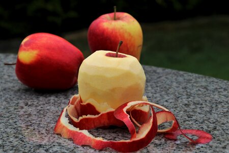 Juicy apples nature