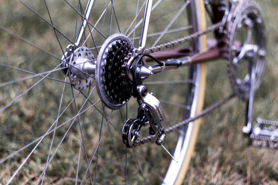 Bicycle wheel spokes