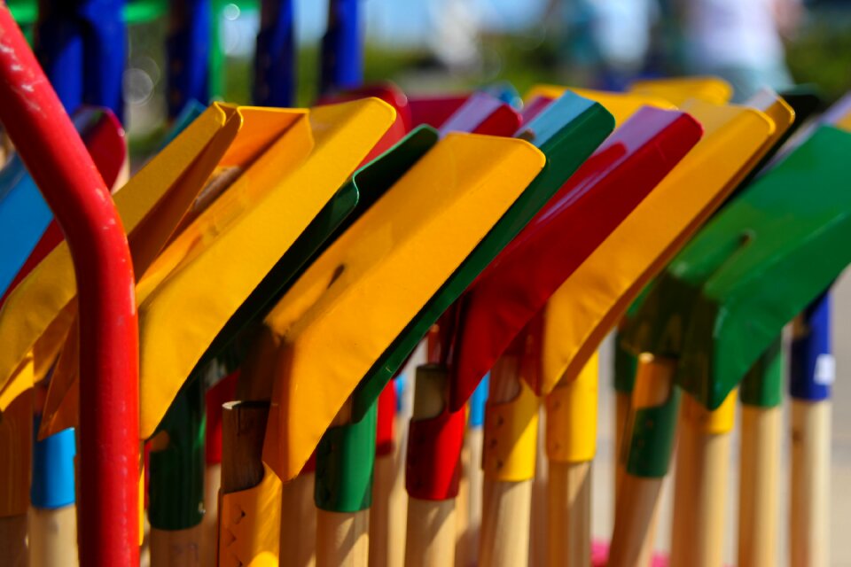 Blade shovel beach toys