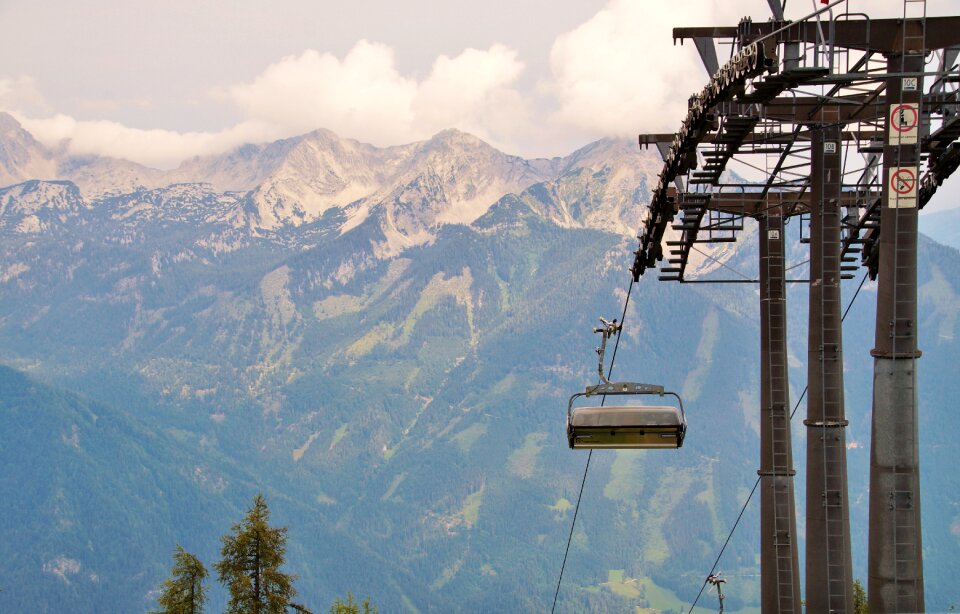 Mast column mountains photo