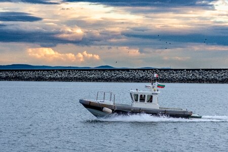 Boat pilot ship