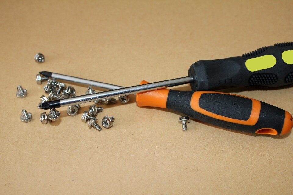Computer maintenance parts fix