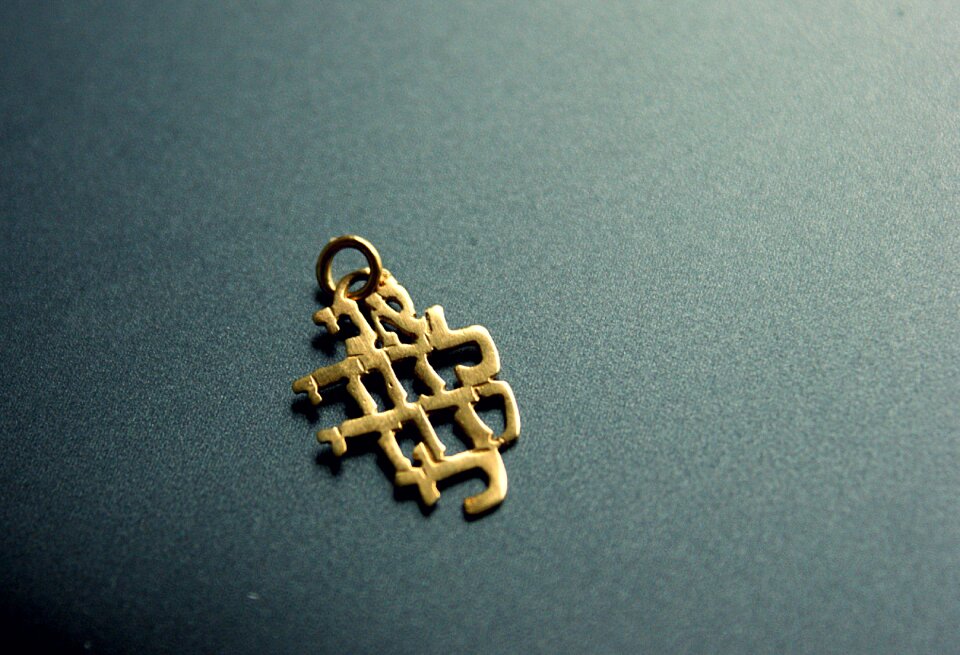 Love golden jewelry