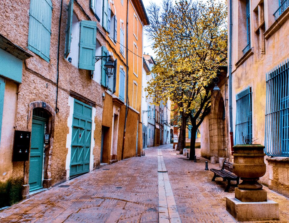 Provence manosque france photo