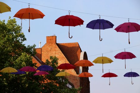 Airy stretched festival