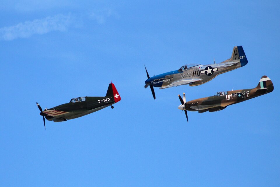 Flight propeller air demonstration