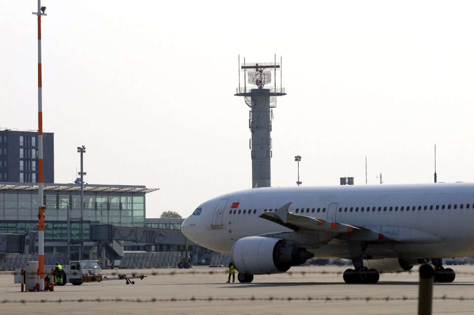 Radar tower terminal flyer