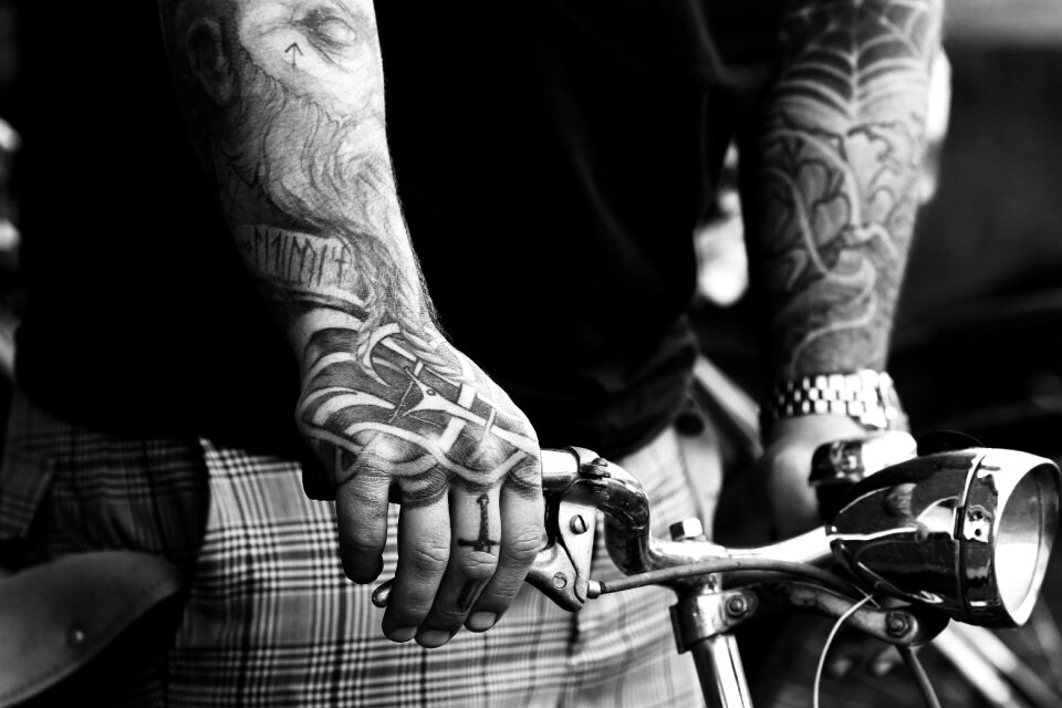 Tattoo outdoors bike