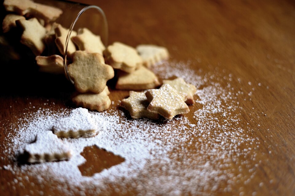 Bake homemade butter cookies