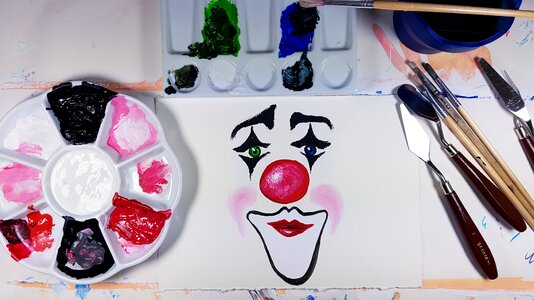 Clown acrylic paints spatula